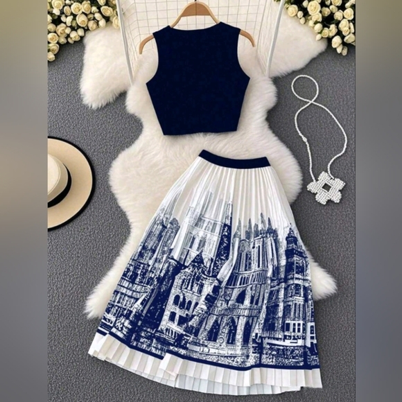 Women 2 Pieces Set: Solid Color Cropped Tank Top And Architecture Print Pleated - Picture 3 of 6